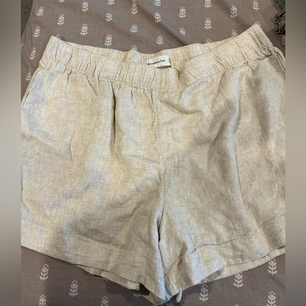 Abercrombie & Fitch Tan Linen Shorts